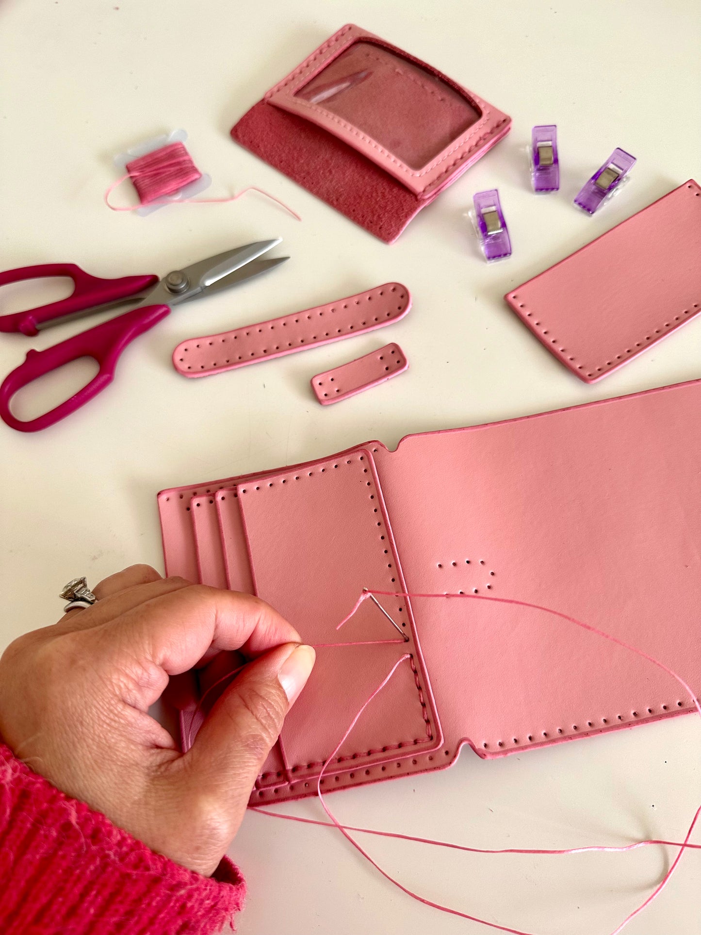 Sew Lisa Lam Porte Monnaie Real Leather Wallet - Rose