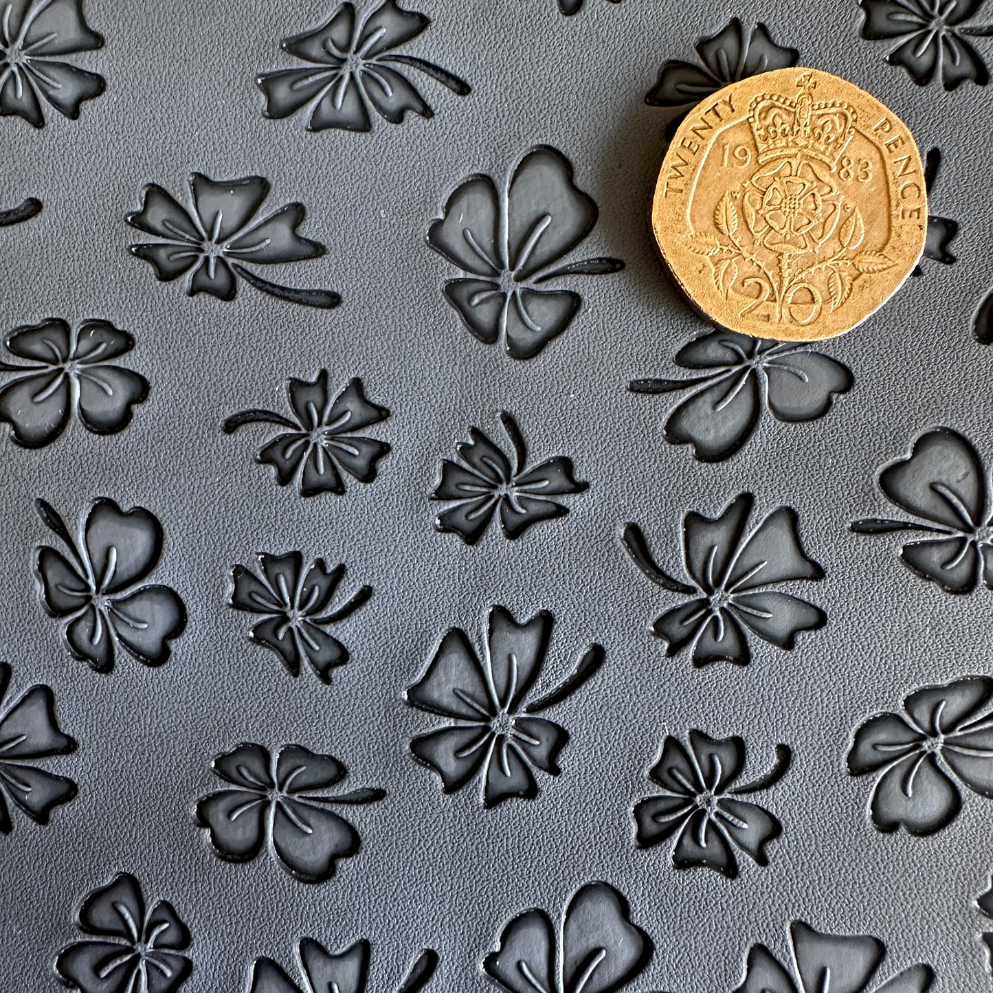 Lucky Clover PU Roll - NAVY 46cm x 135cm
