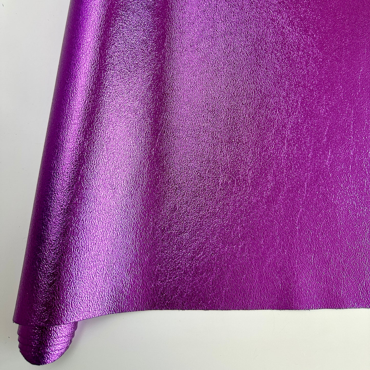 Crackle Metallic PU Roll - Passion Flower 46cm x 135cm