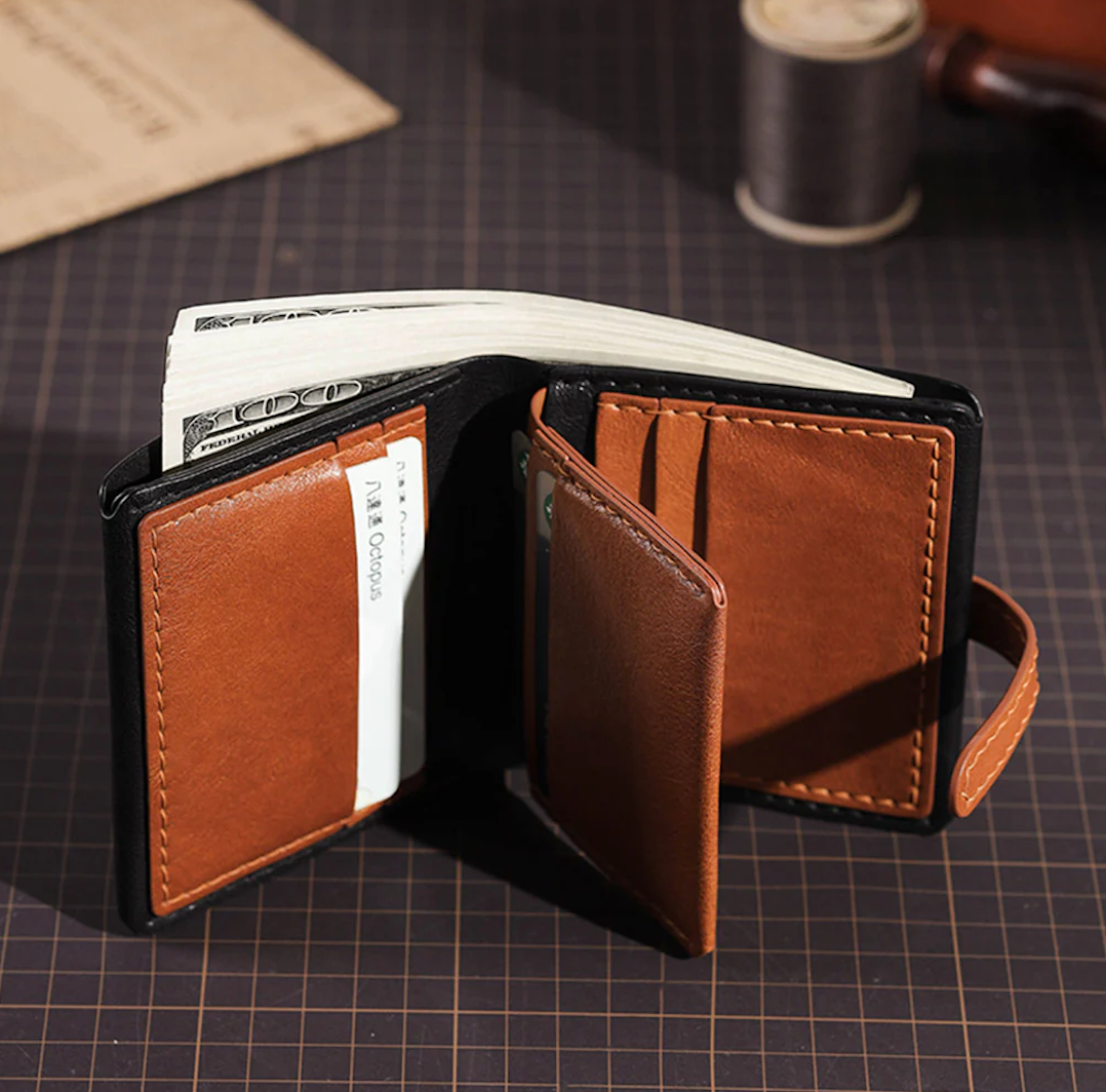 Sew Lisa Lam Porte Monnaie Real Leather Wallet - Walnut