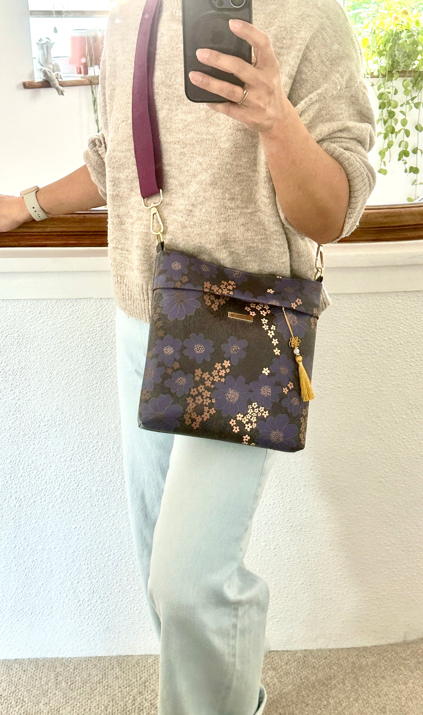 Golden Gardenia PU Roll - Amethyst  46cm x 135cm