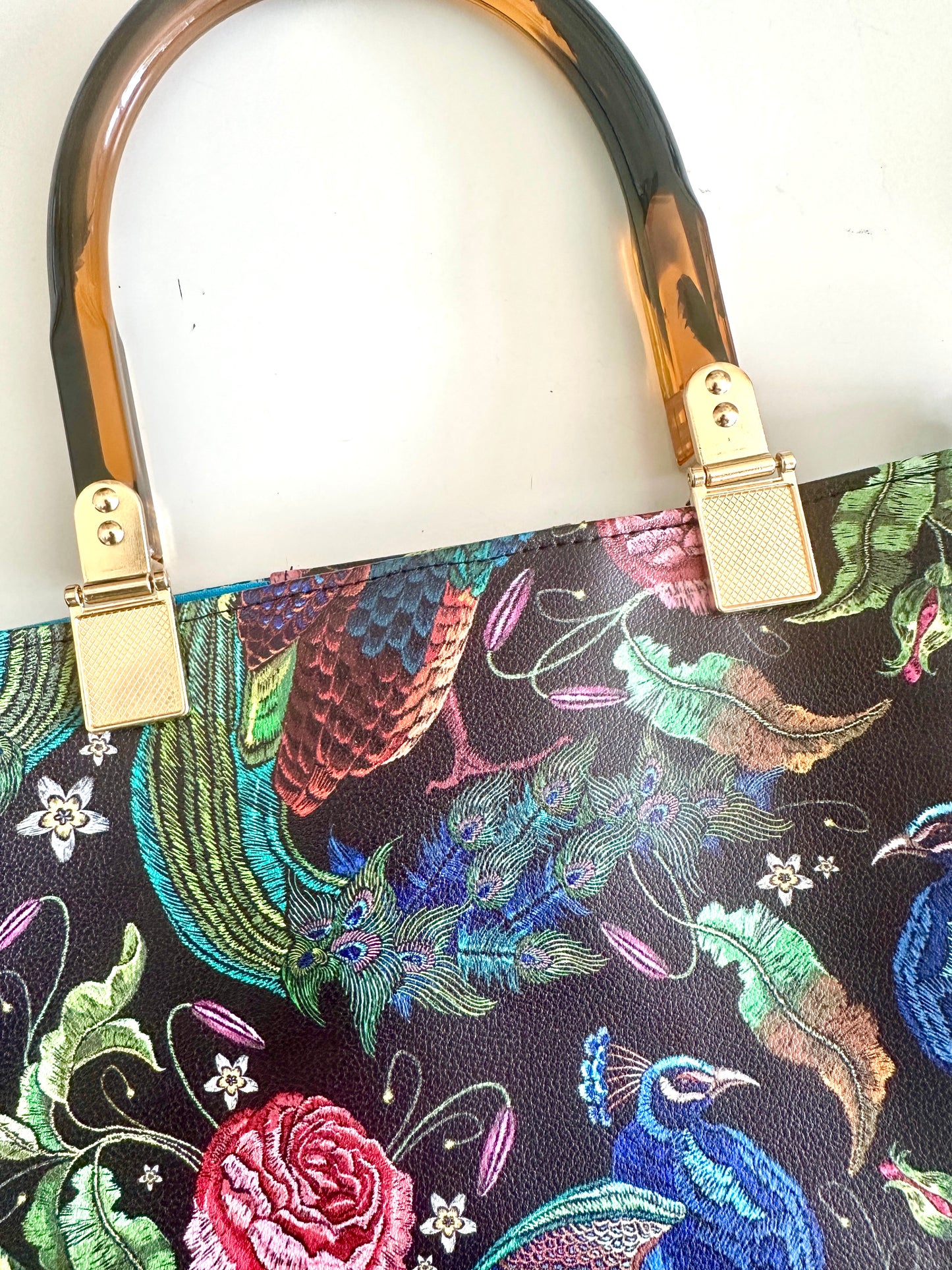 The Empress Wu (and Lasso Pouch) Bag Pattern Booklet