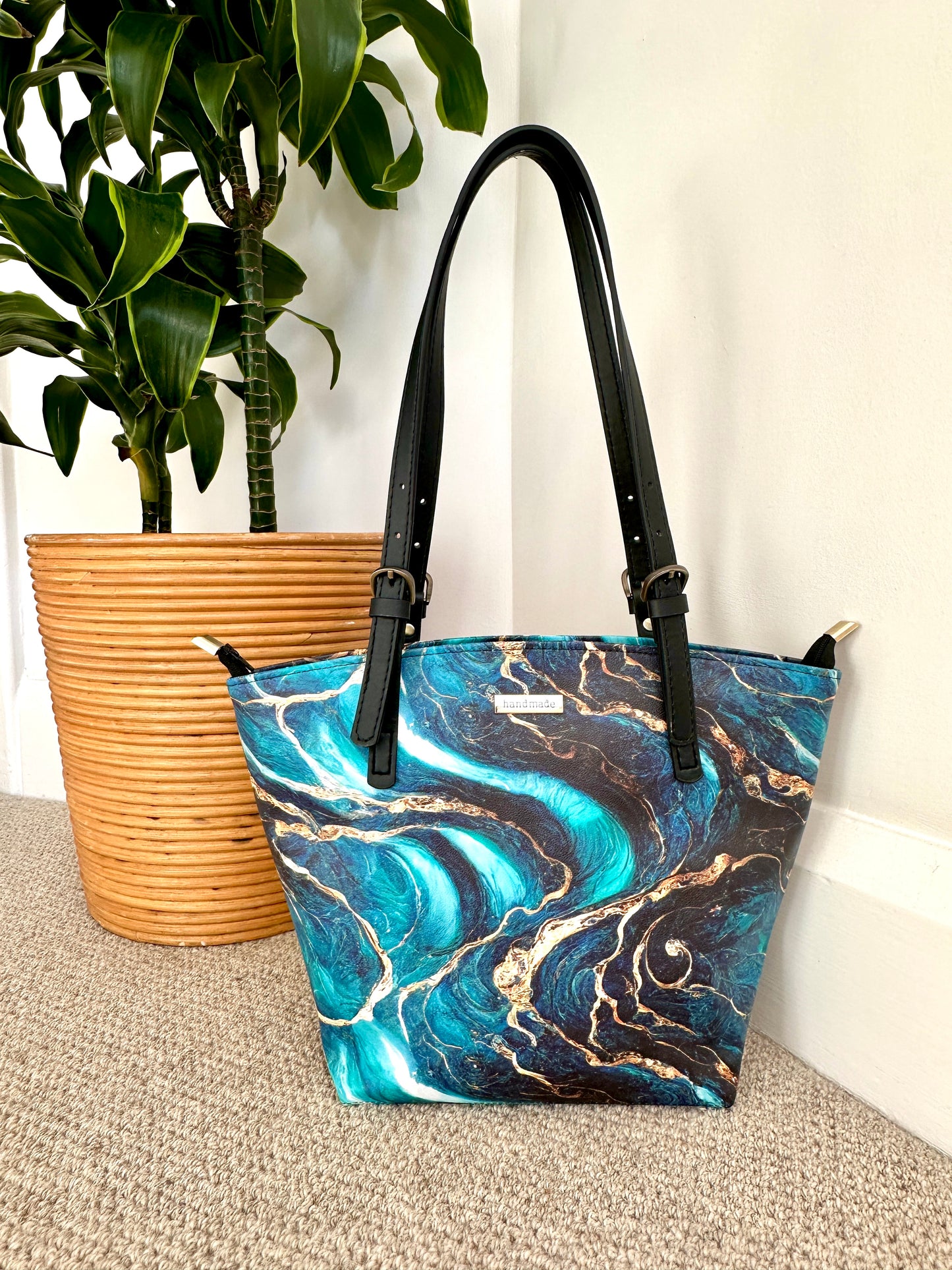 The Aria Tote Pattern Booklet