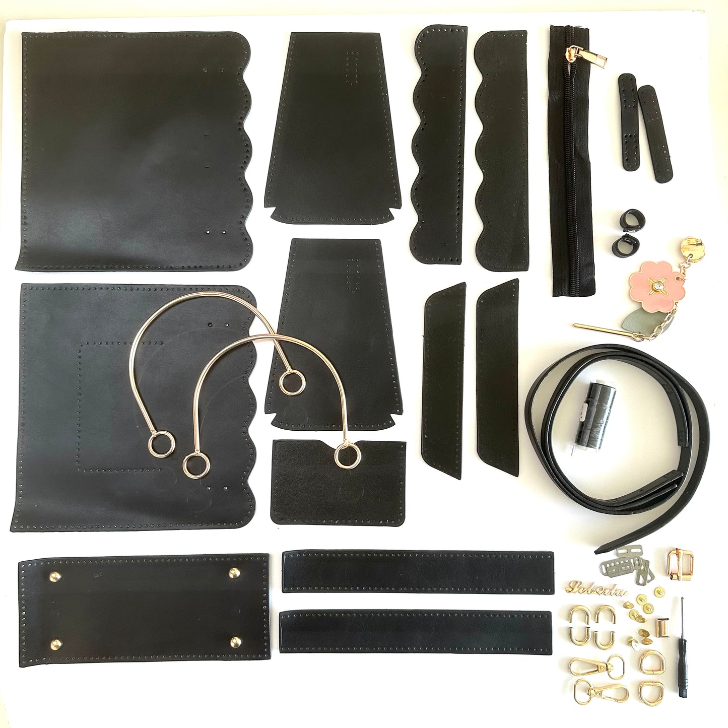 Sew Lisa Lam Camelia Bag Kit - Black